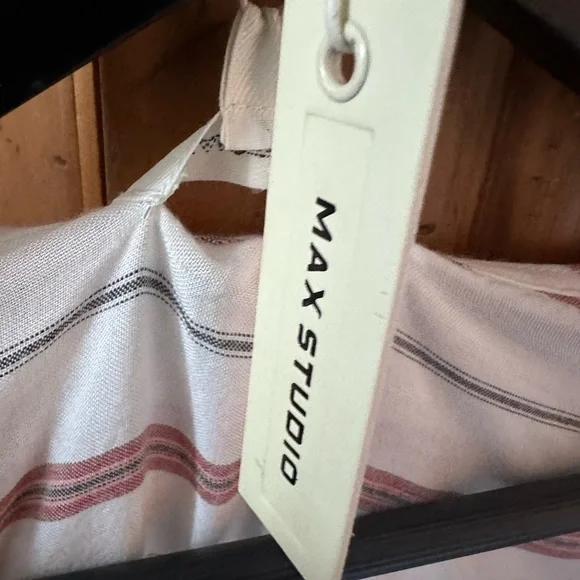 Max studio top - Picture 2 of 3